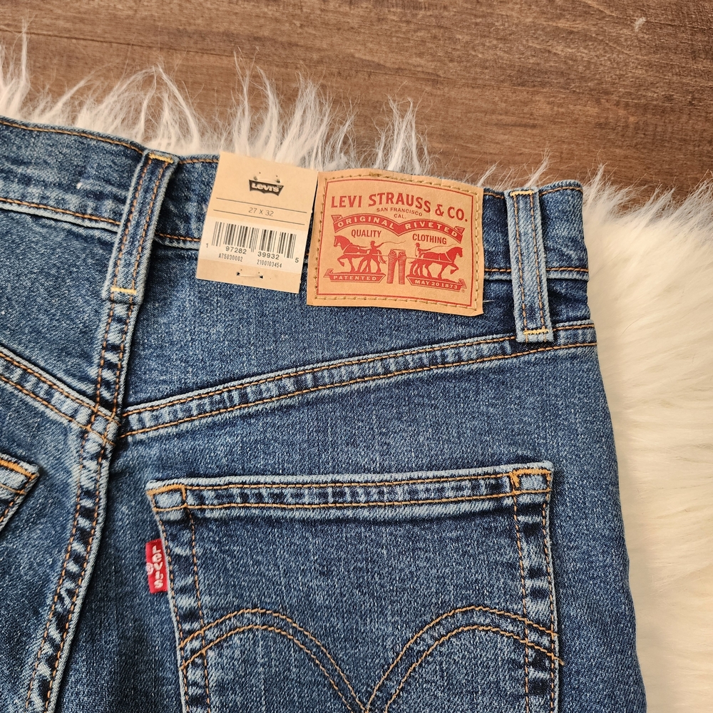 NWT Levi’s Ribcage Bell Flare Jeans 27x32 Ringing Bells 🔔 - Picture 5 of 6